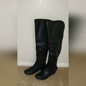 Aldo Mid-Calf black boots with buckle, size 7